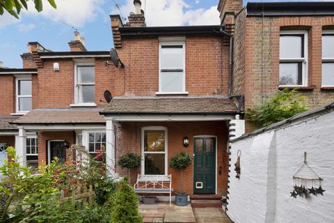 Grove Footpath, Surbiton KT5