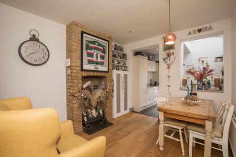 2 bedroom terraced house for sale, Grove Footpath, Surbiton KT5