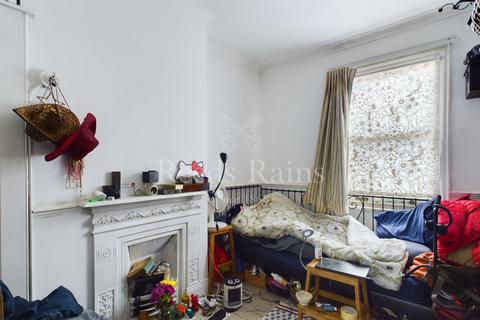 42 Mayfield Road, Belvedere, DA17 6DX