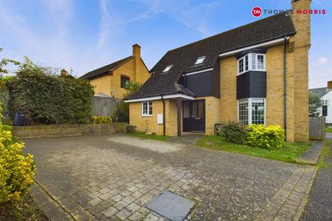 5 bedroom detached house for sale, London Lane, St. Neots PE19