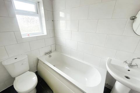 10 Wentworth Road, Grimsby, DN34 4AR