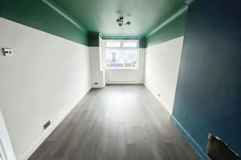 10 Wentworth Road, Grimsby, DN34 4AR