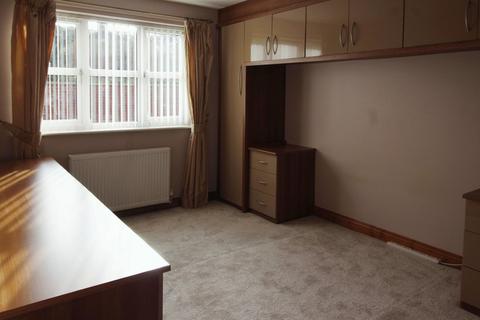 2 bedroom apartment for sale, Church Gardens, Wakefield WF4