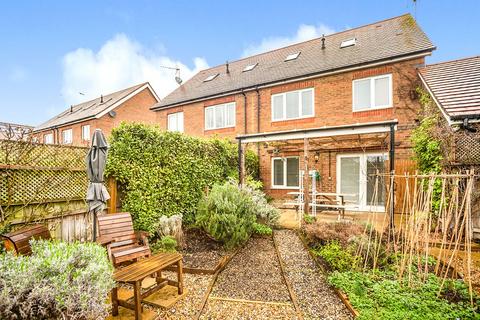 50 Lakeside Avenue, Faversham, ME13 7FE