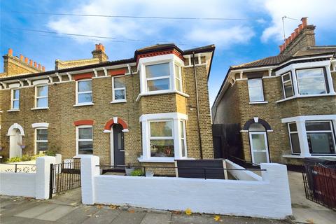 4 bedroom end of terrace house for sale, Marsala Road, London SE13