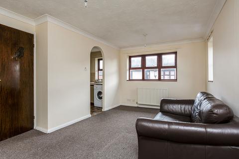 2 bedroom flat to rent, Beehive Walk, Portsmouth PO1