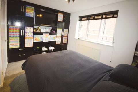 1 bedroom flat for sale, Solar Court, Watford WD18