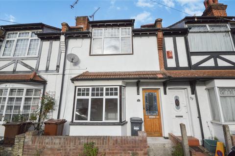 3 bedroom terraced house to rent, Hounslow Gardens, Hounslow TW3