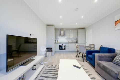 2 bedroom apartment to rent, HP12 W Wycombe 247-1