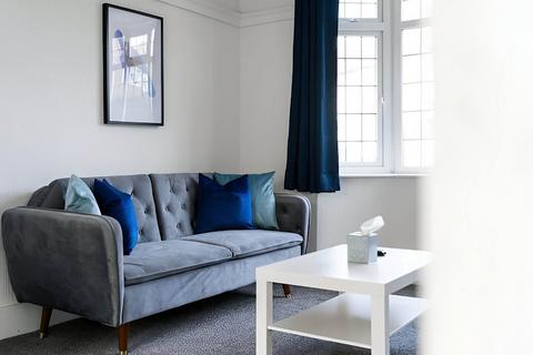 undefined, NW4 Selborne Gdns 15