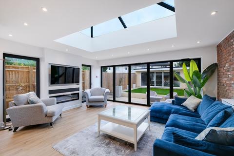 6 bedroom semi-detached house to rent, SL0 Church Rd 254