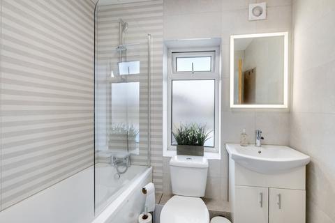 6 bedroom semi-detached house to rent, SL0 Church Rd 254