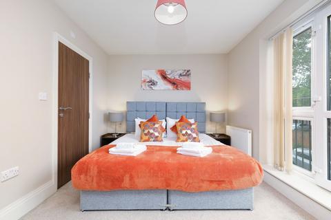 4 bedroom semi-detached house to rent, SL Reet Gdns 34