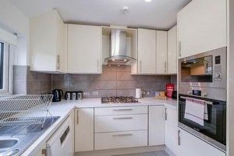 undefined, W7 Townholm Cres 103A