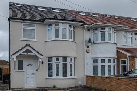 undefined, TW4 Chaucer Ave 91