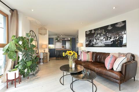 1 bedroom apartment to rent, Randall Court, Dairy Close, SW6