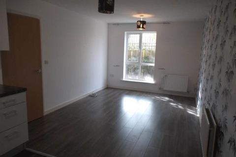 2 bedroom apartment to rent, ADDLESTONE / CHERTSEY BORDERS