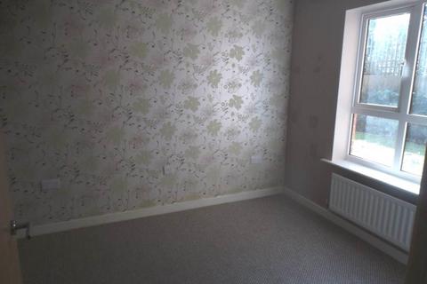 2 bedroom apartment to rent, ADDLESTONE / CHERTSEY BORDERS