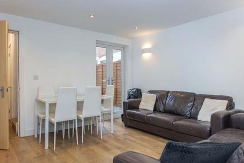 6 bedroom house to rent, Birmingham B29