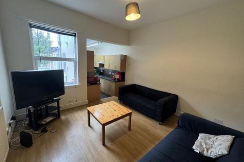 5 bedroom house share to rent, Birmingham B29