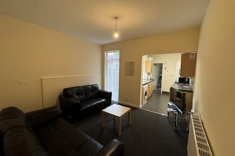 5 bedroom house share to rent, Birmingham B29