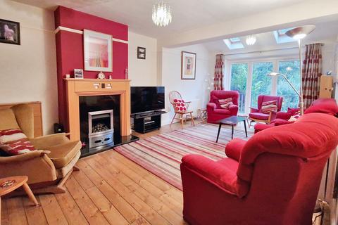 5 bedroom semi-detached house for sale, Cross Way Rochester