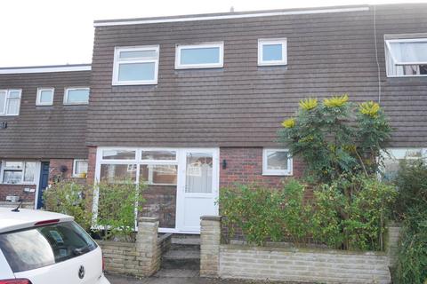 3 bedroom terraced house to rent, Harlton Court, Waltham Abbey EN9