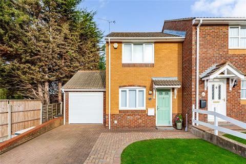 2 bedroom semi-detached house for sale, Foxhatch, Wickford, Essex, SS12