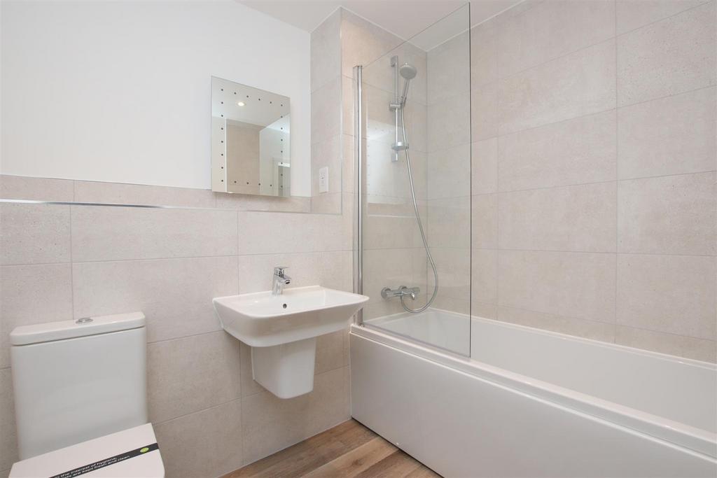 Bathroom.JPG