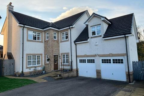 6 bedroom detached house to rent, Milne Drive, Redding, Falkirk