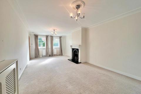 4 bedroom detached house to rent, Newark Road, Southwell NG25