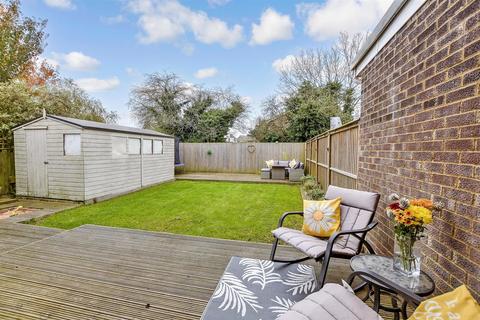 3 bedroom semi-detached house for sale, Kingfisher Avenue, Hythe, Kent