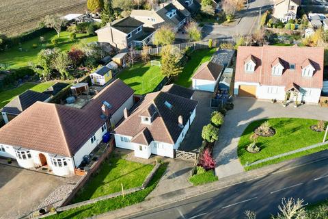 3 bedroom detached bungalow for sale, Brafield Road, Cogenhoe, Northampton,  NN7 1ND