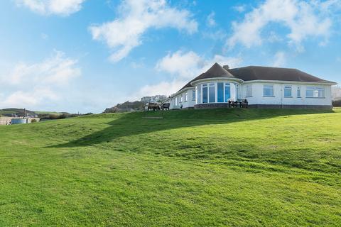 5 bedroom bungalow for sale, Rigi & Beachside, Polzeath