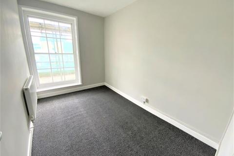 2 bedroom flat to rent, Castle Street, Barnstaple