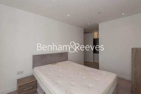 2 bedroom apartment to rent, Yabsley Street, Canary Wharf E14