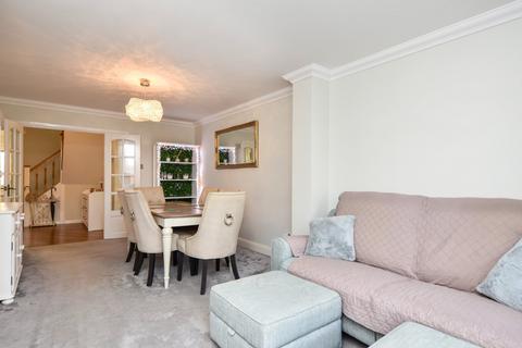 4 Sharnbrook, Shoeburyness, Southend-on-sea, SS3 8YE