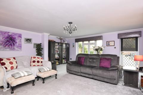 4 Sharnbrook, Shoeburyness, Southend-on-sea, SS3 8YE