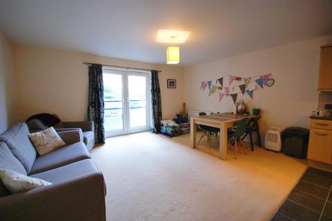 1 bedroom apartment to rent, Riverside Drive, Anchor Quay