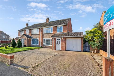 3 bedroom semi-detached house for sale, Mowbray Road, Didcot, OX11