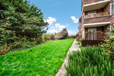 2 bedroom apartment for sale, Wat Tyler Road, LONDON