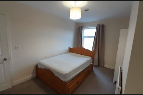 1 bedroom in a house share to rent, Castleford, WF10