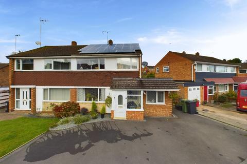 4 bedroom semi-detached house for sale, Coniston Drive, Kingswinford, DY6 9BZ