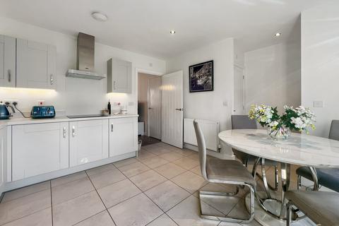 2 Broyd Avenue, Halstead, CO9 1FS