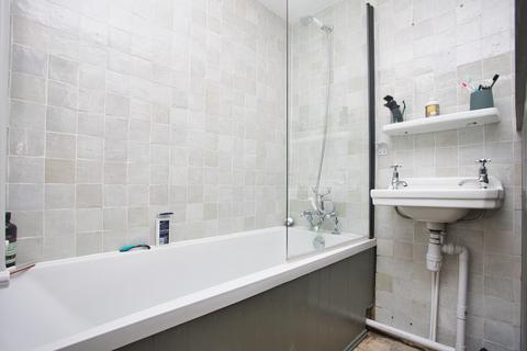 7 East Cliff, Folkestone, CT19 6BU