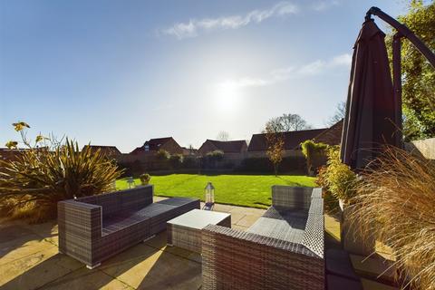 3 bedroom detached house for sale, Willbrook Close, Hutton Cranswick, YO25 9FS