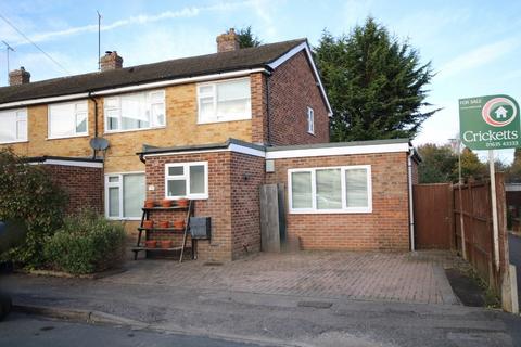 3 bedroom end of terrace house for sale, Wellington Close, Newbury, RG14