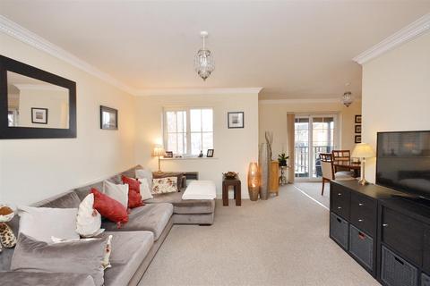 2 bedroom flat for sale, Canary Quay, Eastbourne