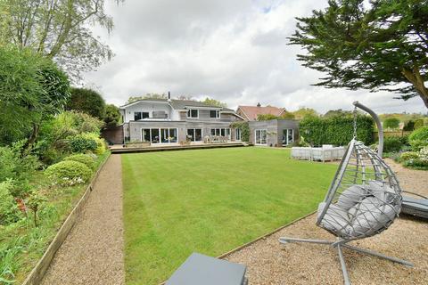 4 bedroom detached house for sale, Golf Links Road, Ferndown, BH22