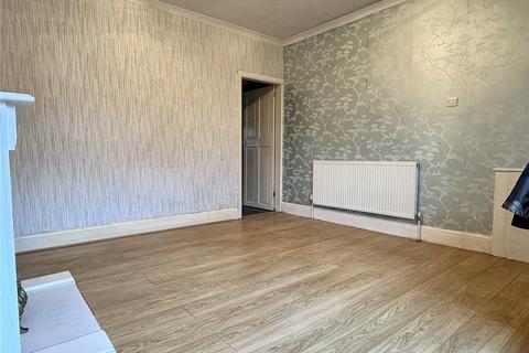 2 bedroom end of terrace house for sale, Block Lane, Chadderton, Oldham, OL9